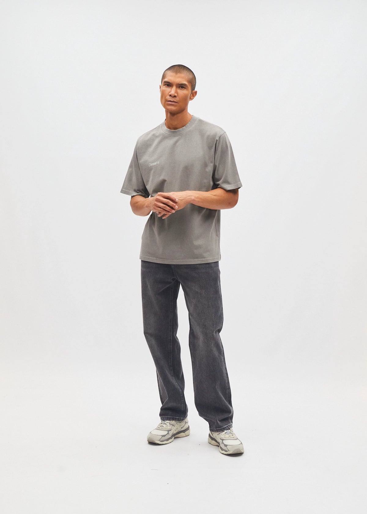 Aran Tee Sebastian Stone