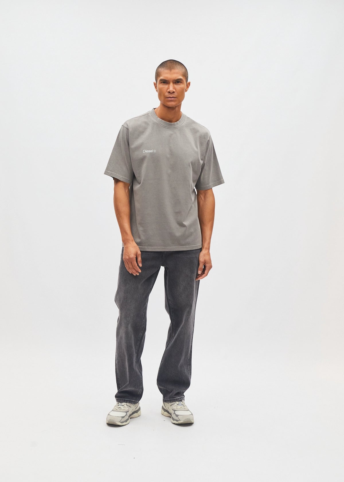 Aran Tee Sebastian Stone
