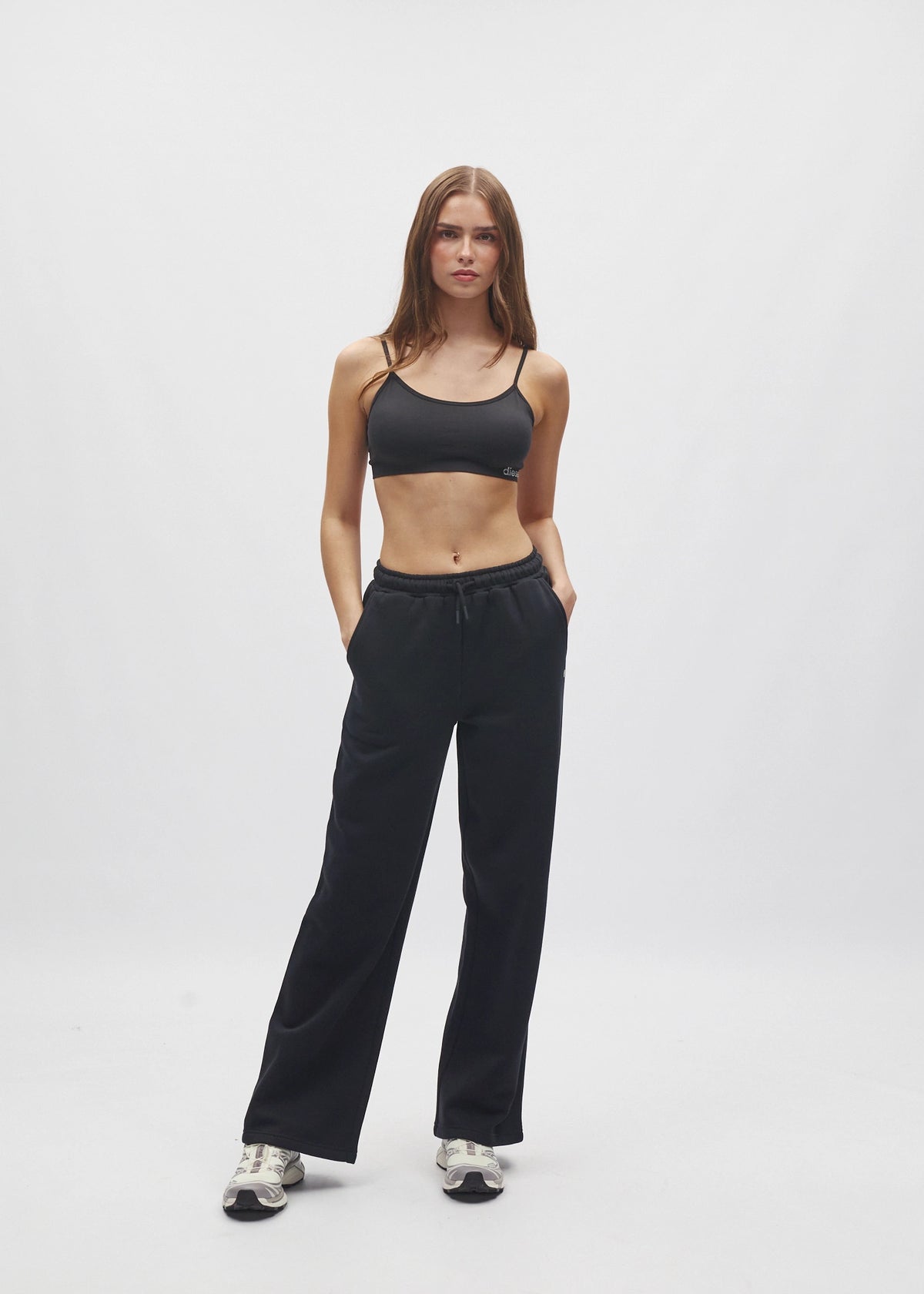 Kody Wide Leg Jogger Studio Black