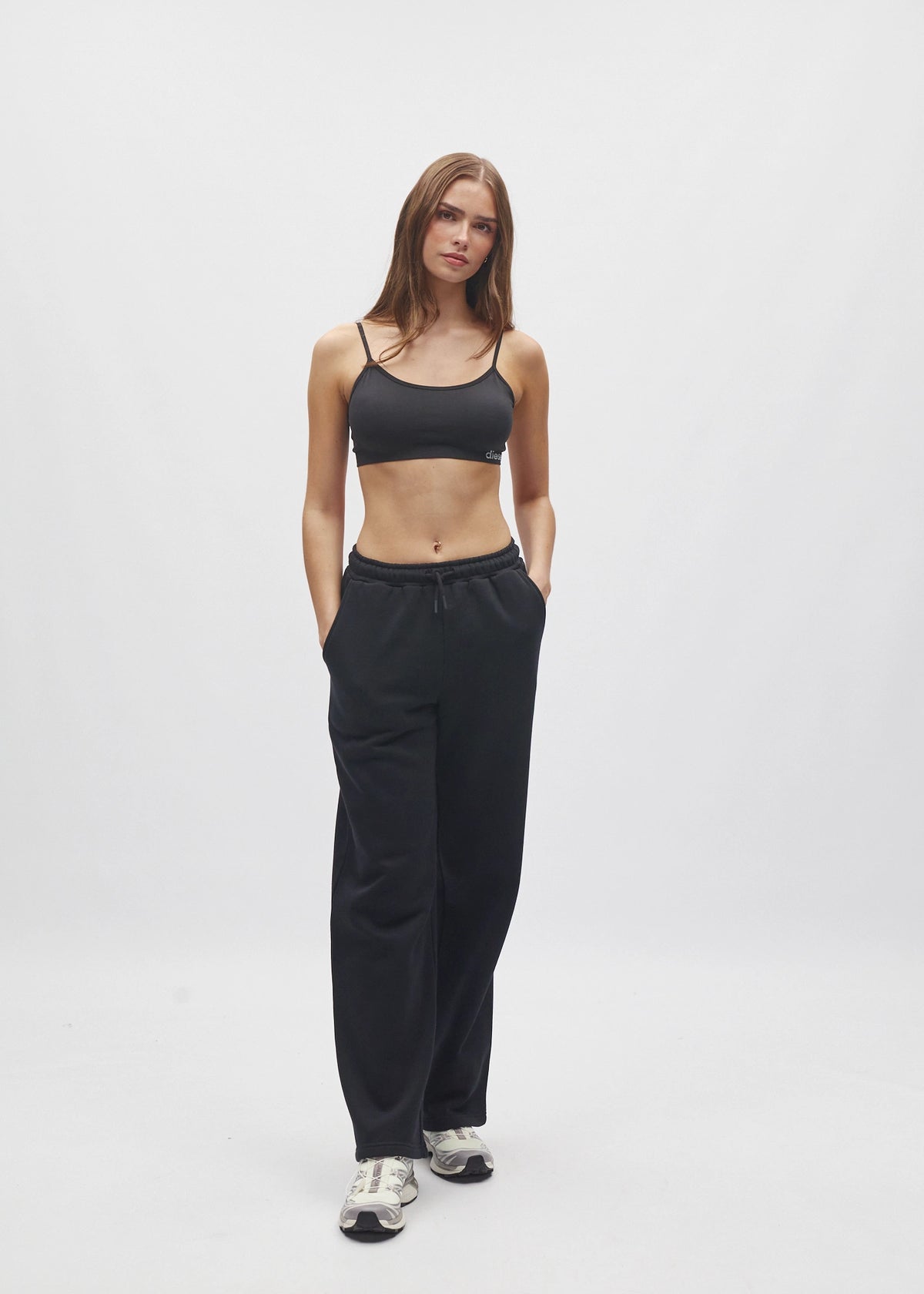 Kody Wide Leg Jogger Studio Black
