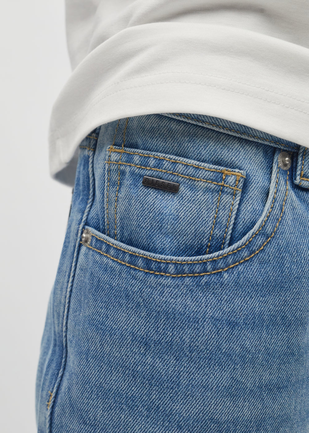 Carter Slim Taper Light Blue