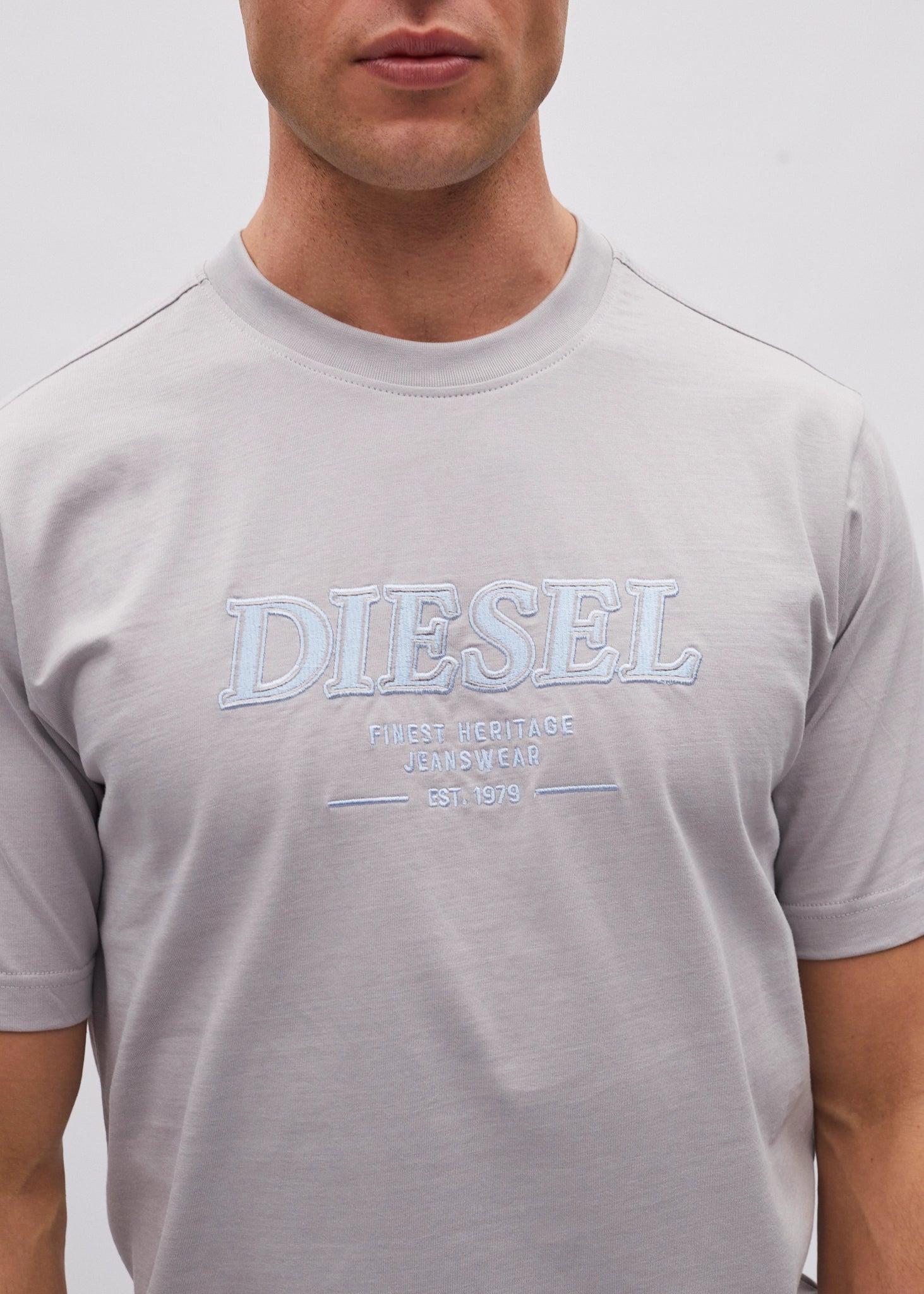 Chadwick Tee Alloy