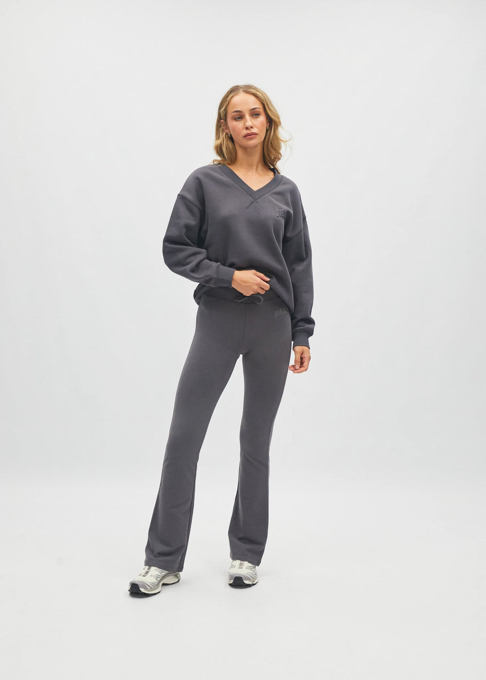 Charlize Sweatshirt Deep Charcoal