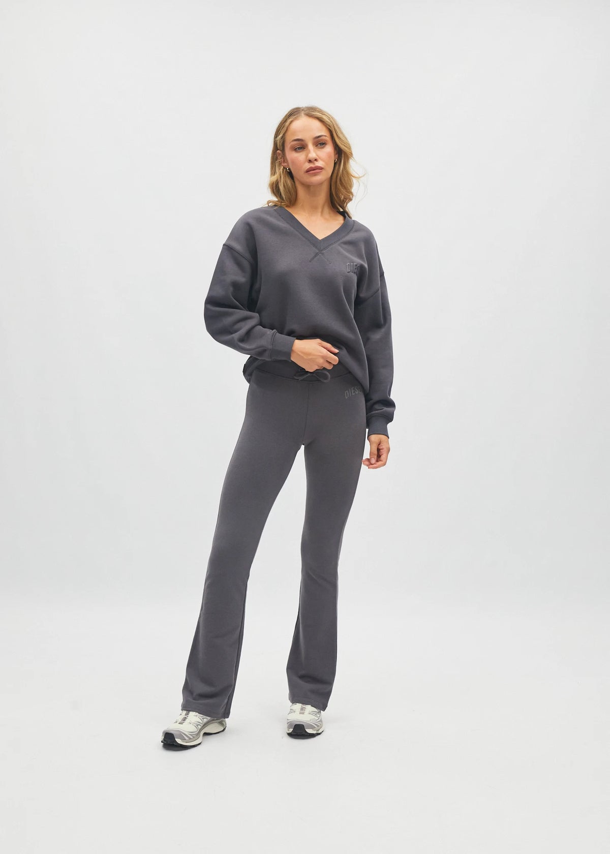 Charlize Sweatshirt Deep Charcoal
