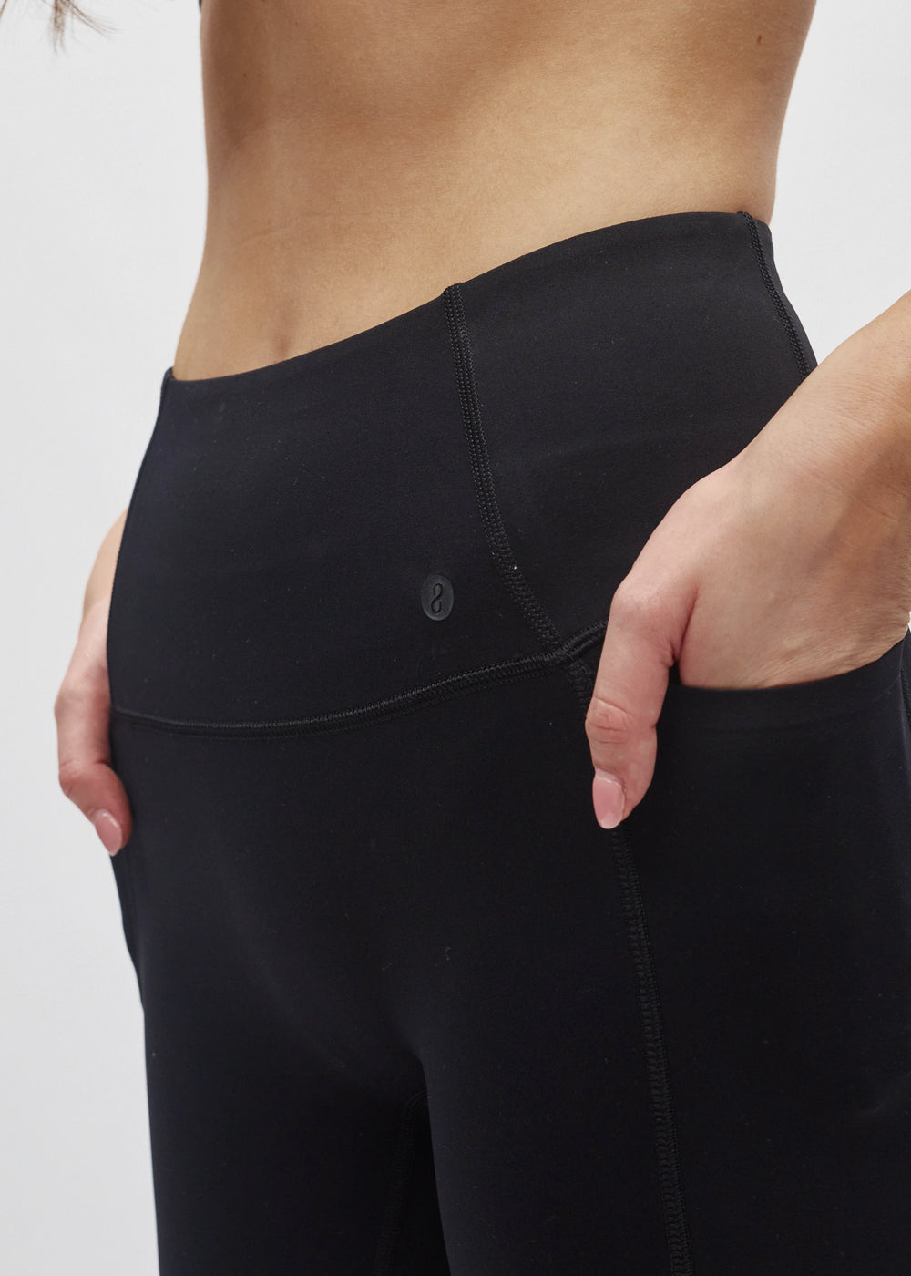Perle Glow Pant Studio Black