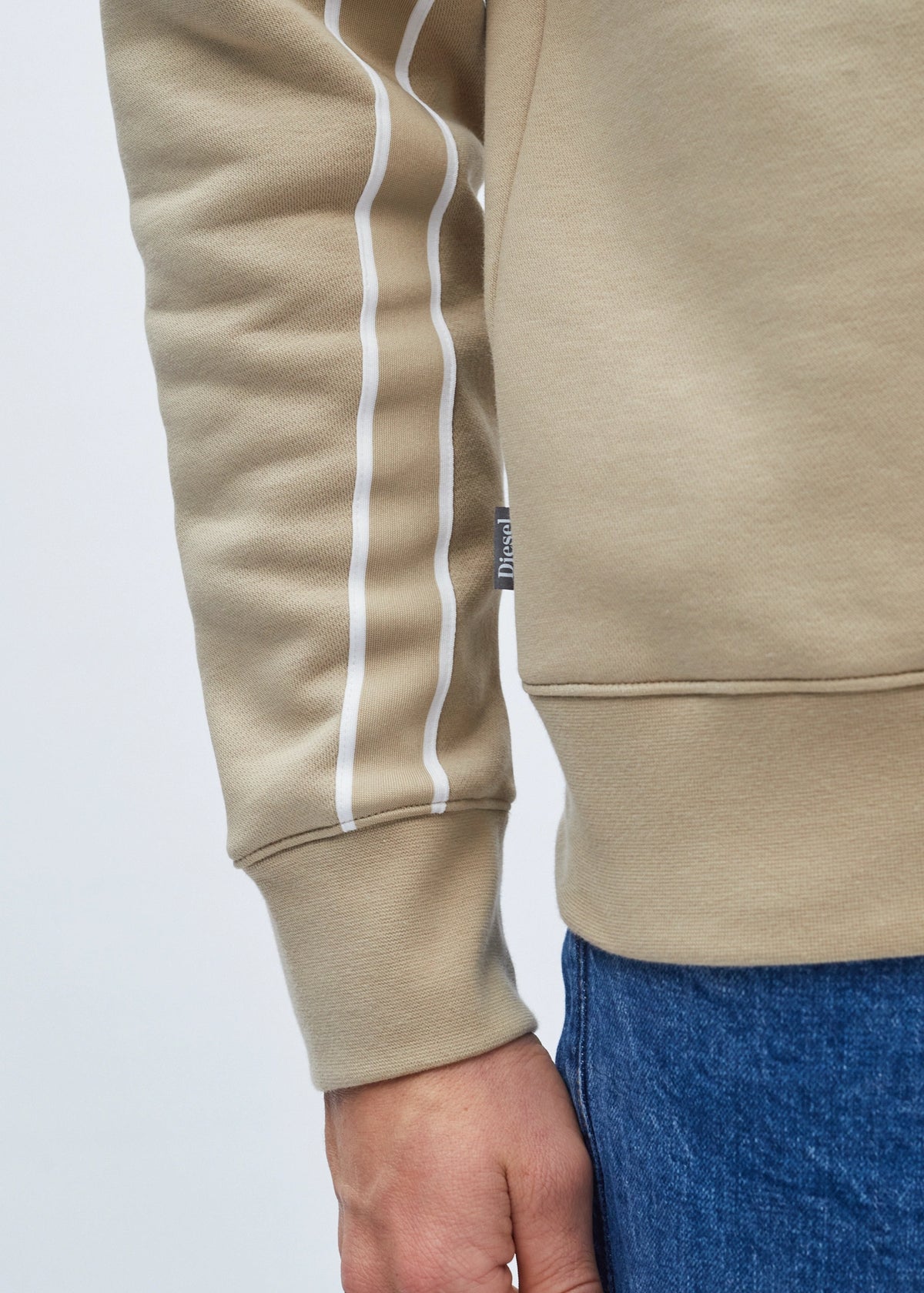 Willis Half Zip Camel Court