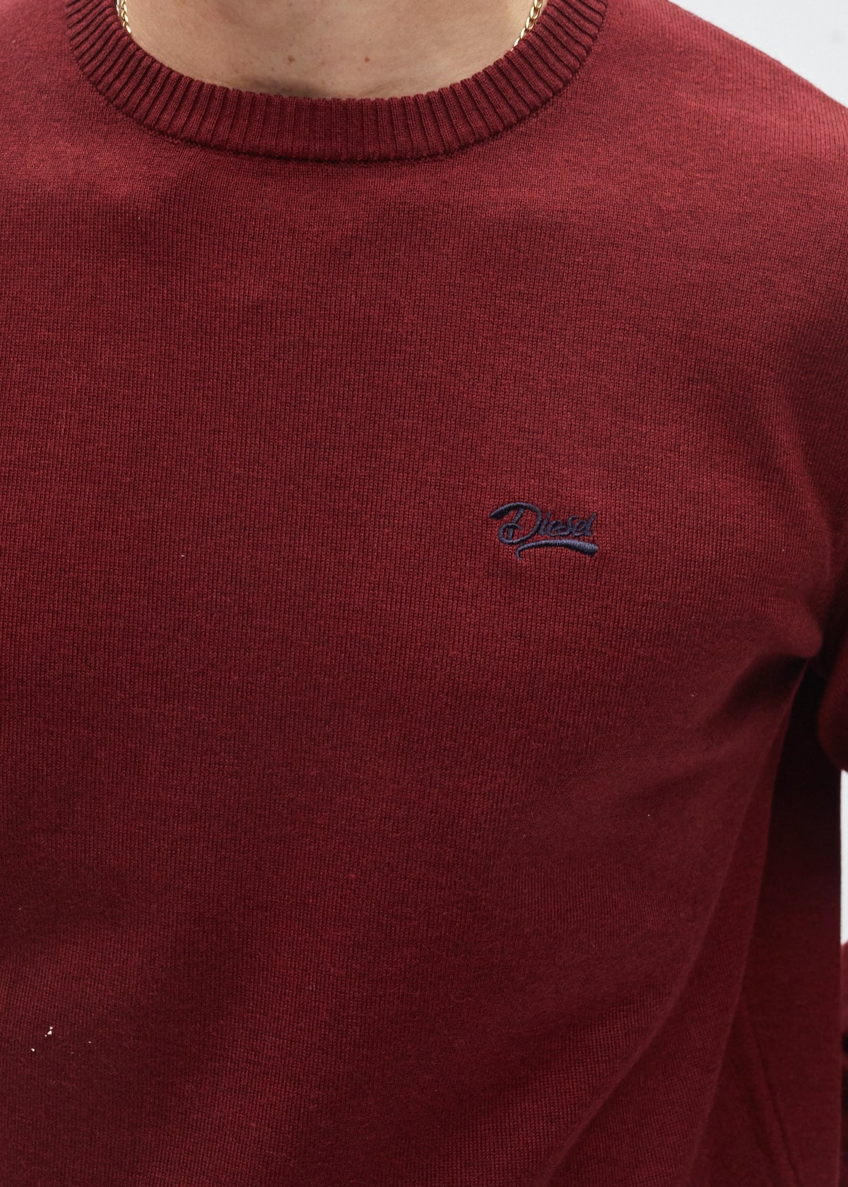 Bastian Round Neck Cranberry Red