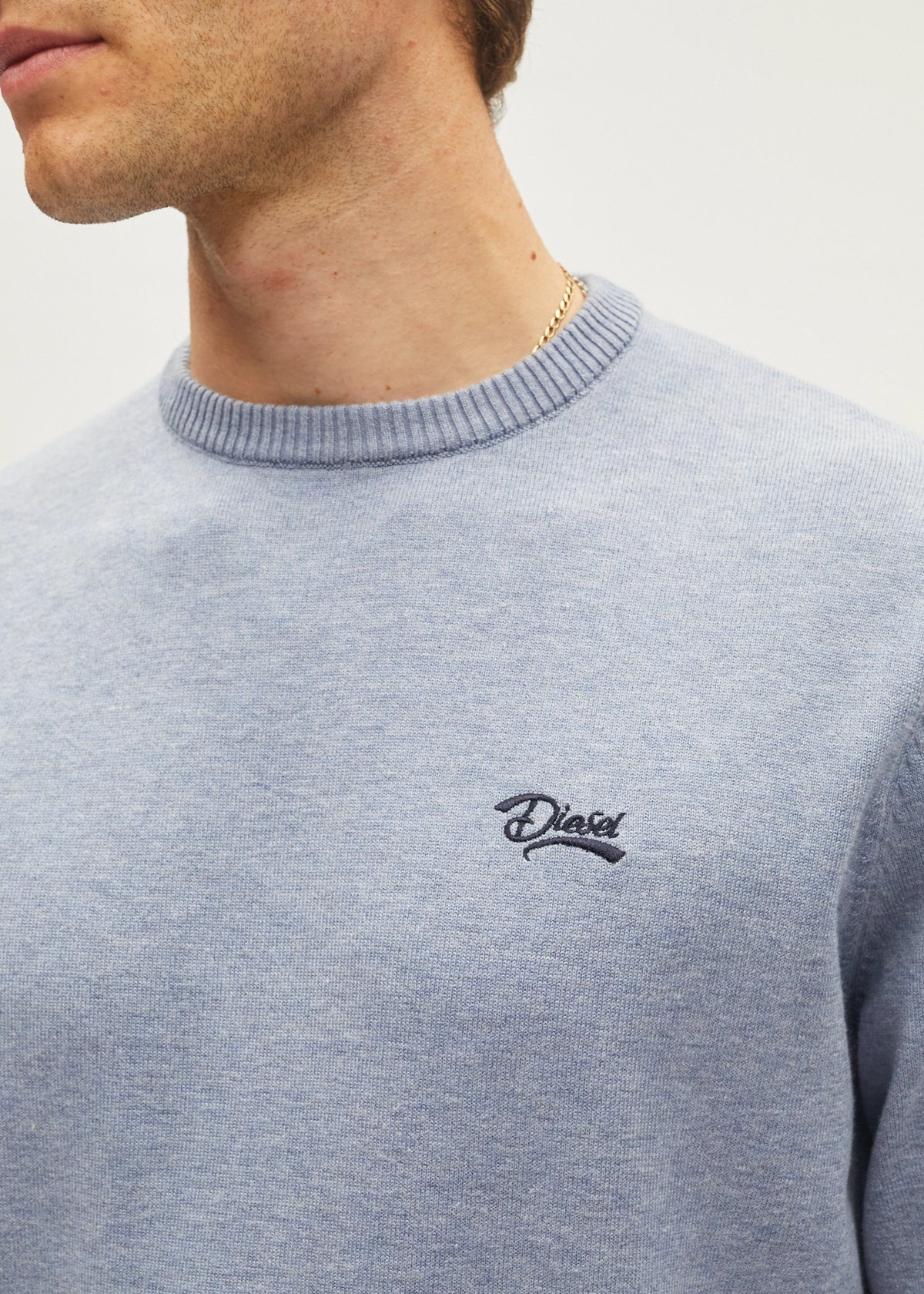 Bastian Round Neck Arctic Frost