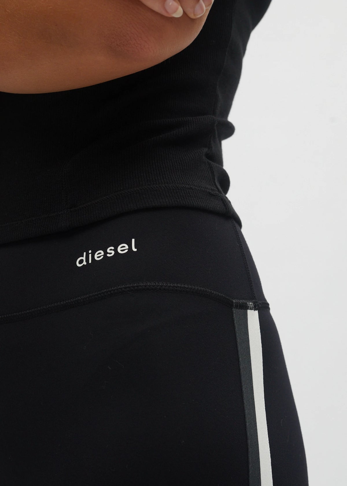 Neve Flare Pant Studio Black