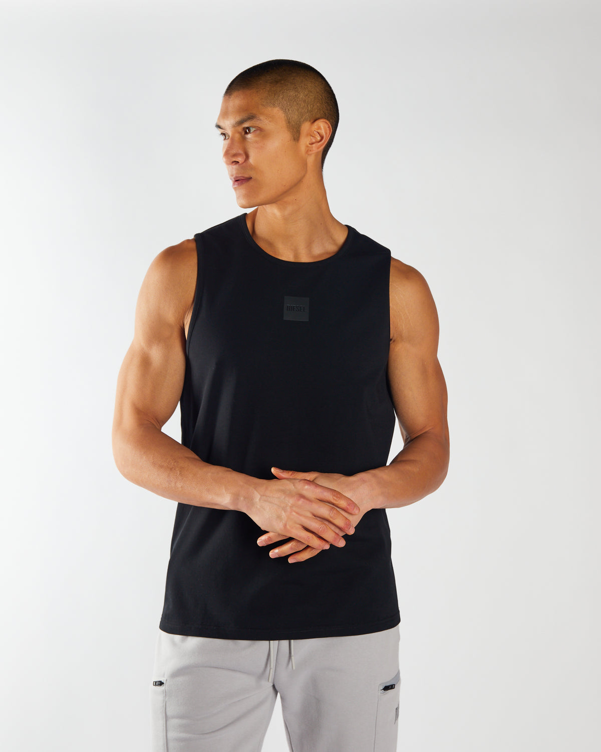 Eccles Vest New Black