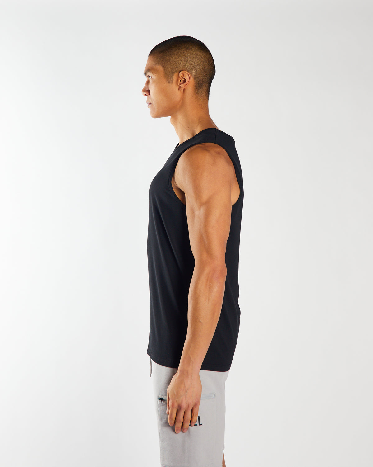 Eccles Vest New Black