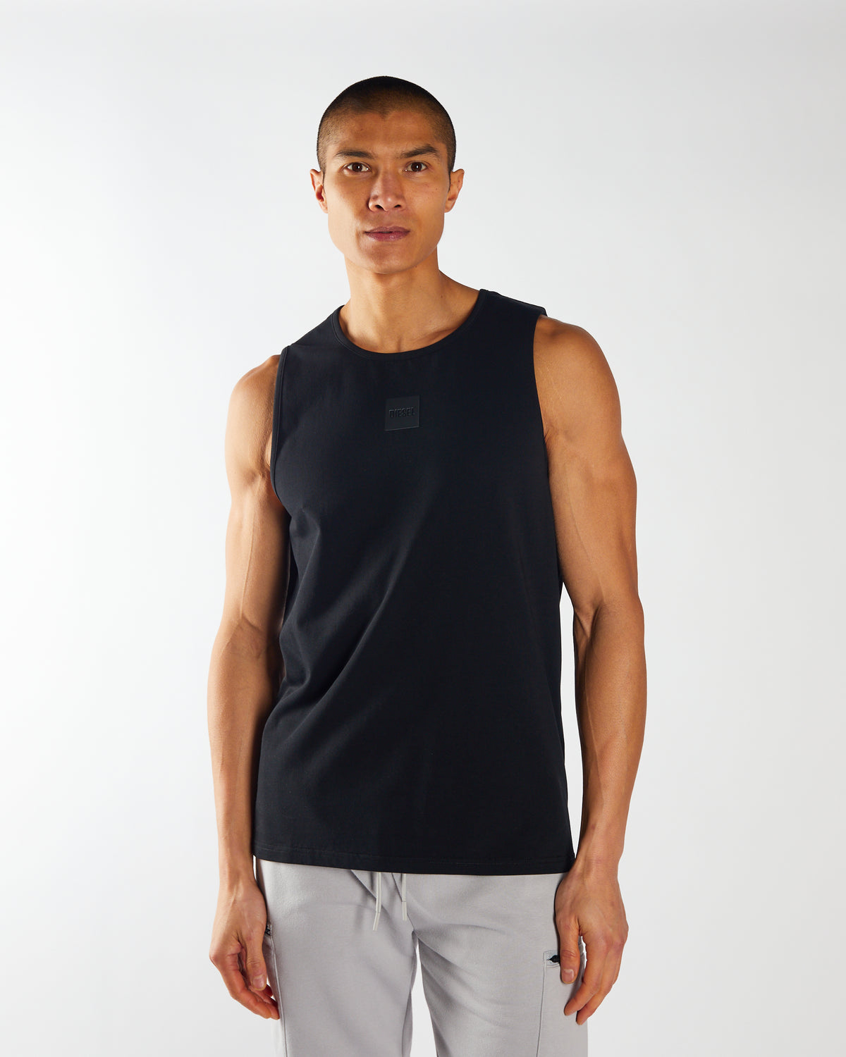 Eccles Vest New Black