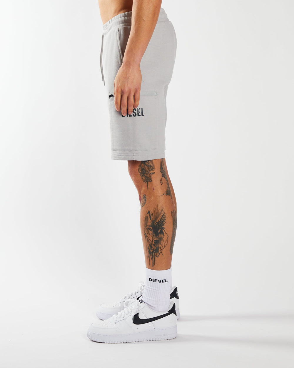 Ekram Short Distant Grey