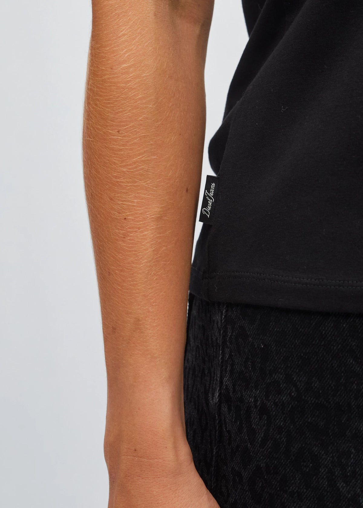 Granada Tee Black
