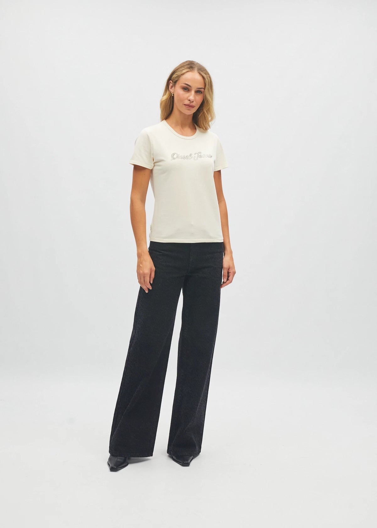 Granada Tee Dove White