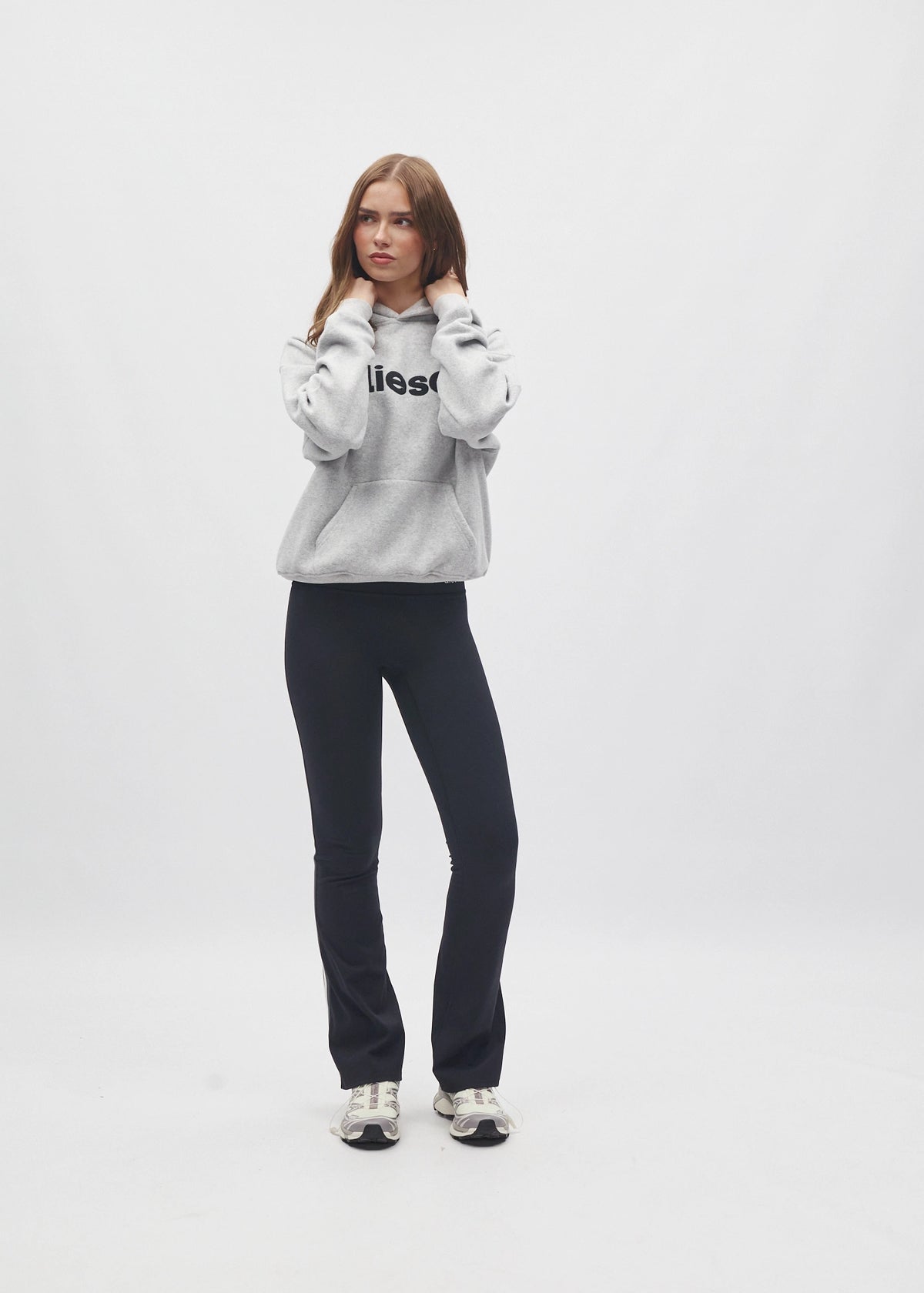 Nez Hood Dust Grey