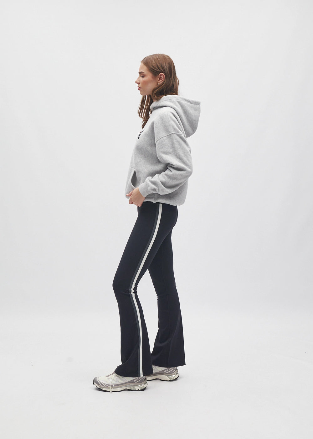 Nez Hood Dust Grey