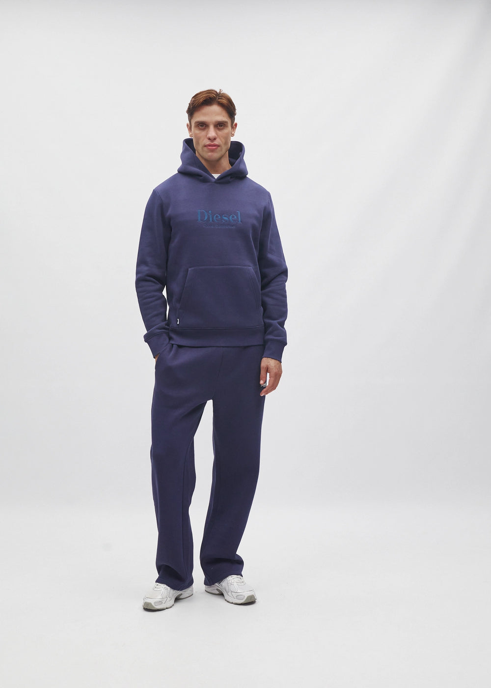 William Hoodie Navy