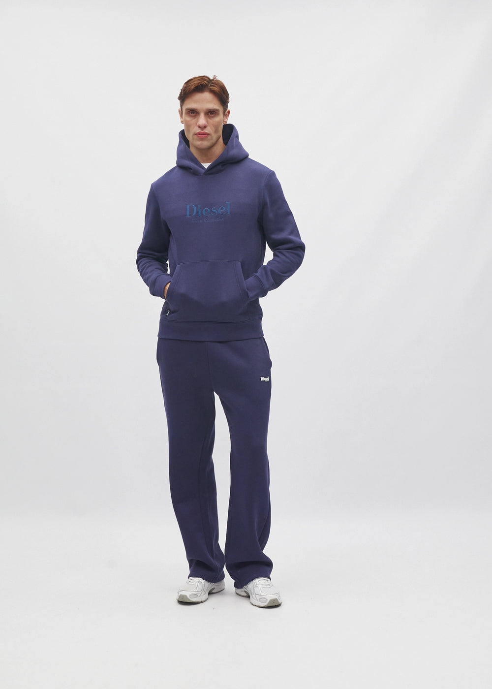 William Hoodie Navy