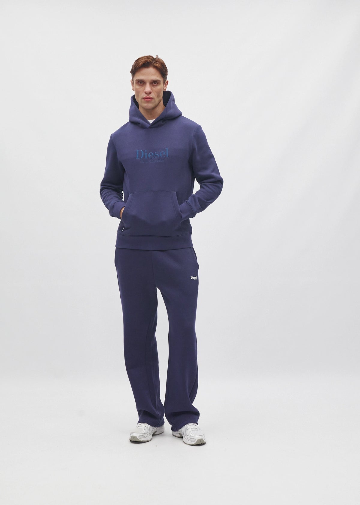 William Hoodie Navy