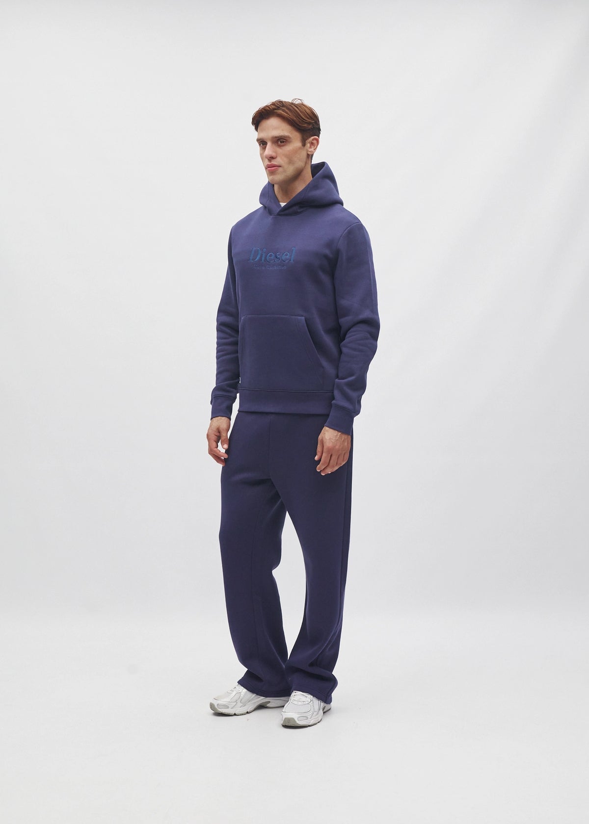 William Hoodie Navy