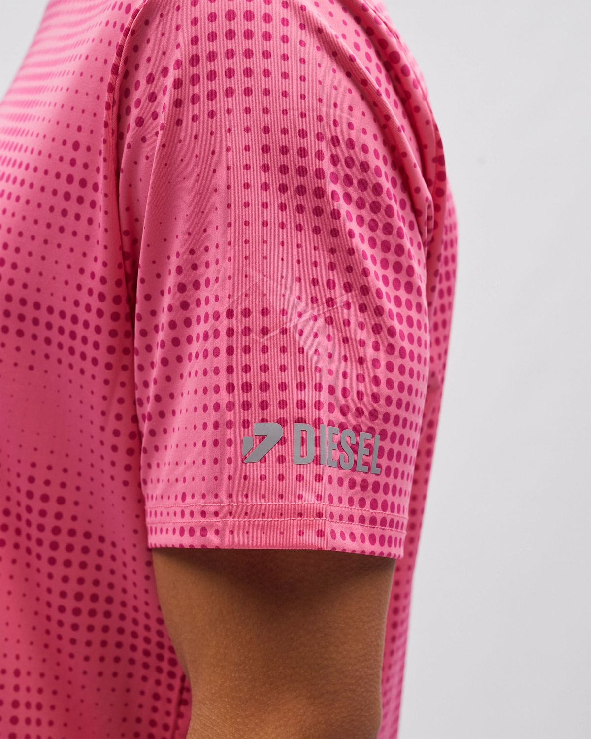 Hiro Tee Vivid Pink