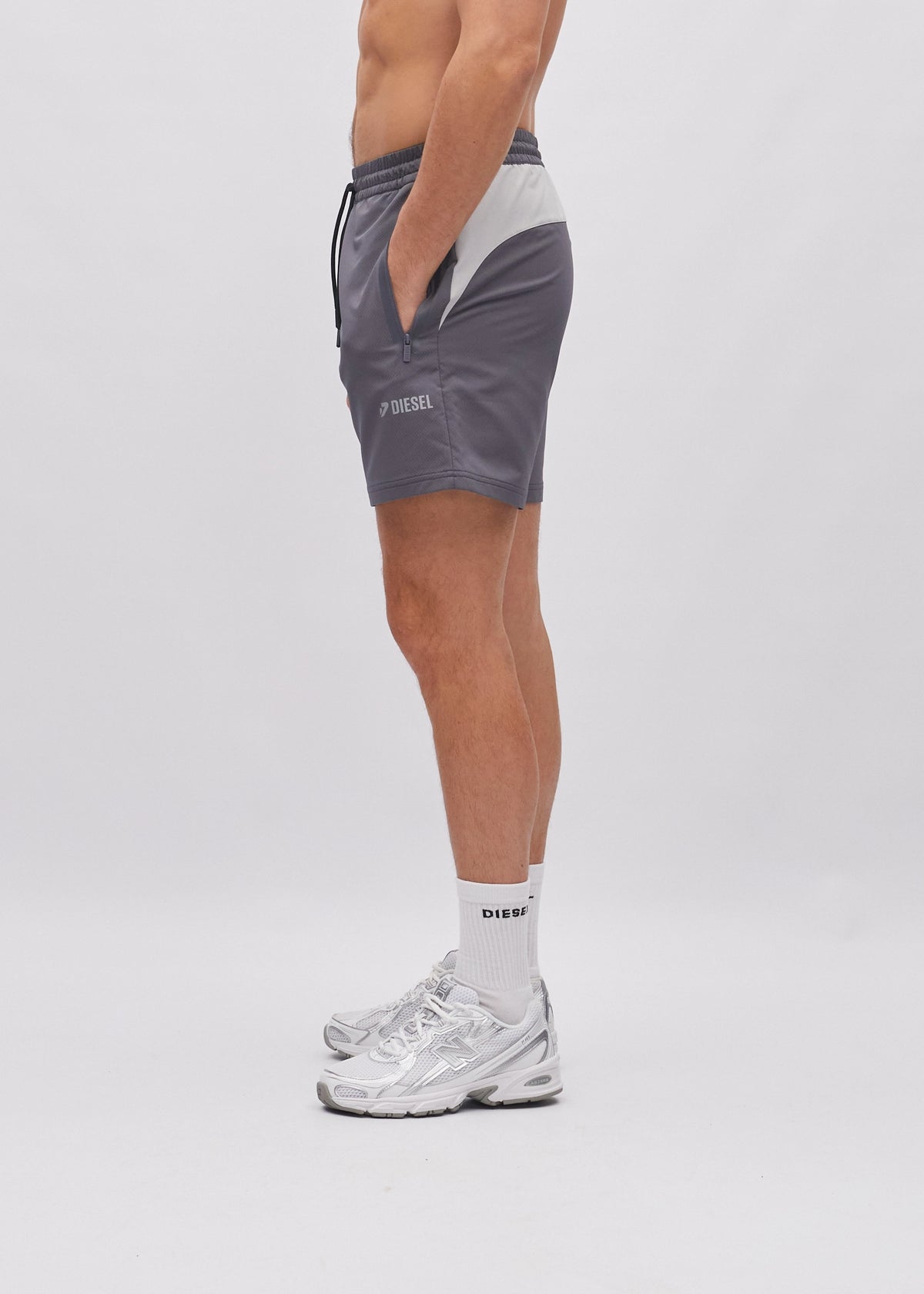 Hunter Short Dark Graphite