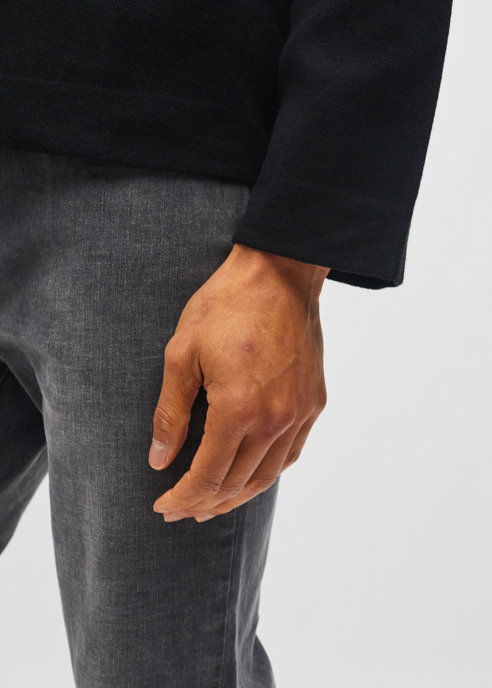 Jarvis Cardigan Black Tar