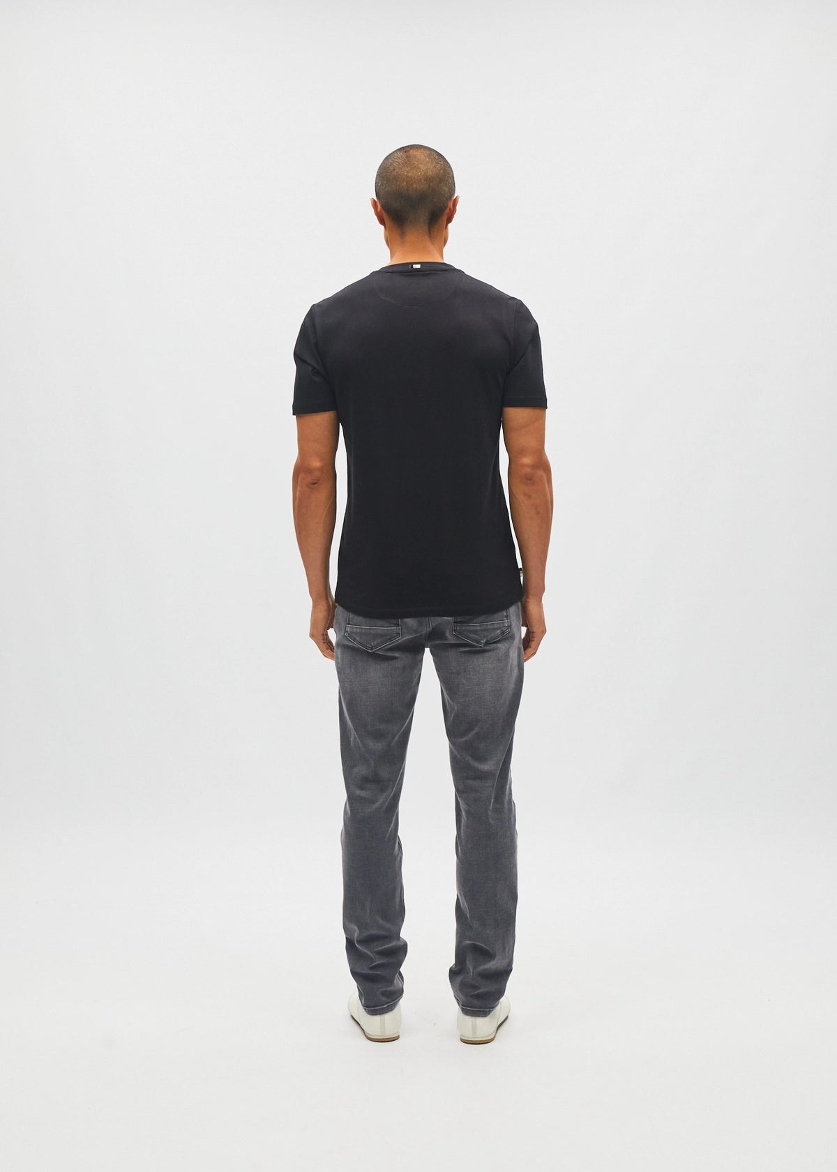 Jeremy Tee Black Tar