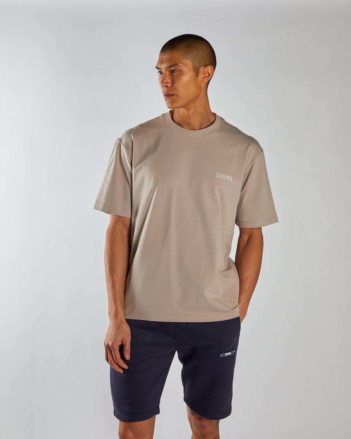 Lee Tee Saturn Ash
