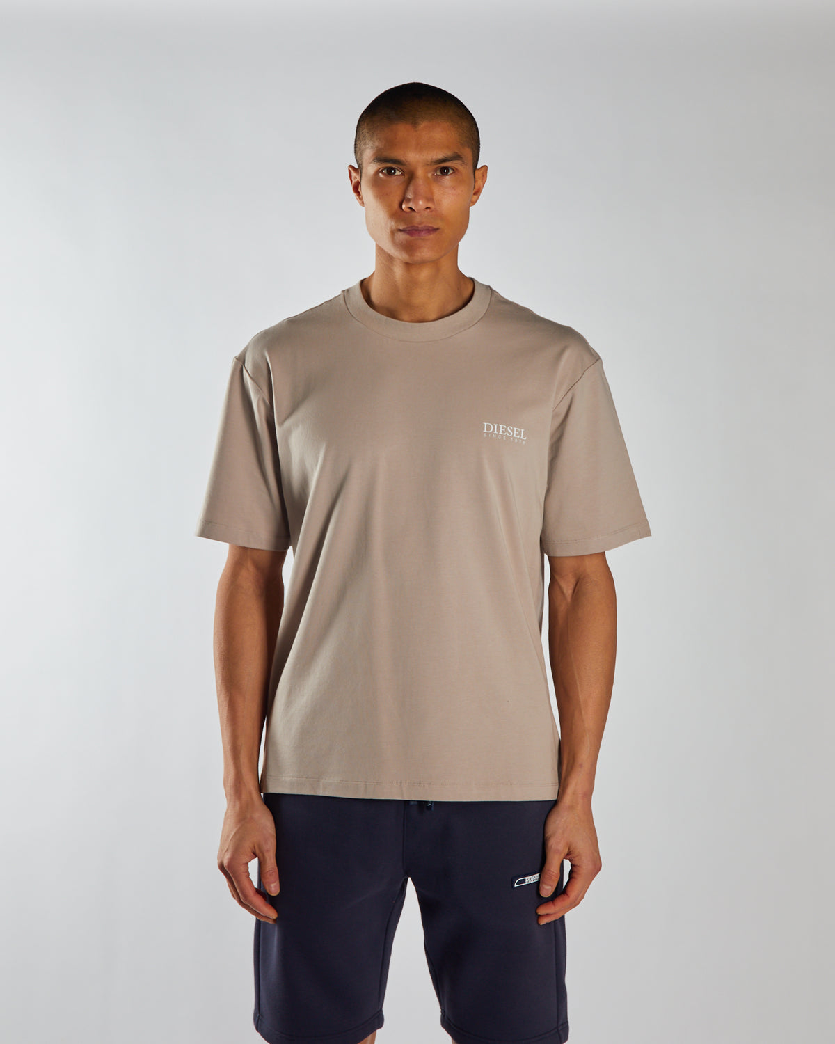 Lee Tee Saturn Ash
