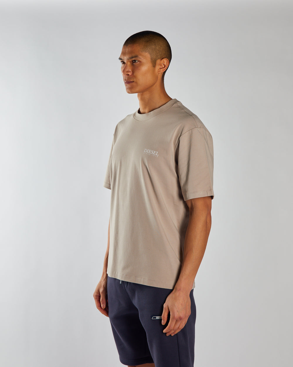 Lee Tee Saturn Ash