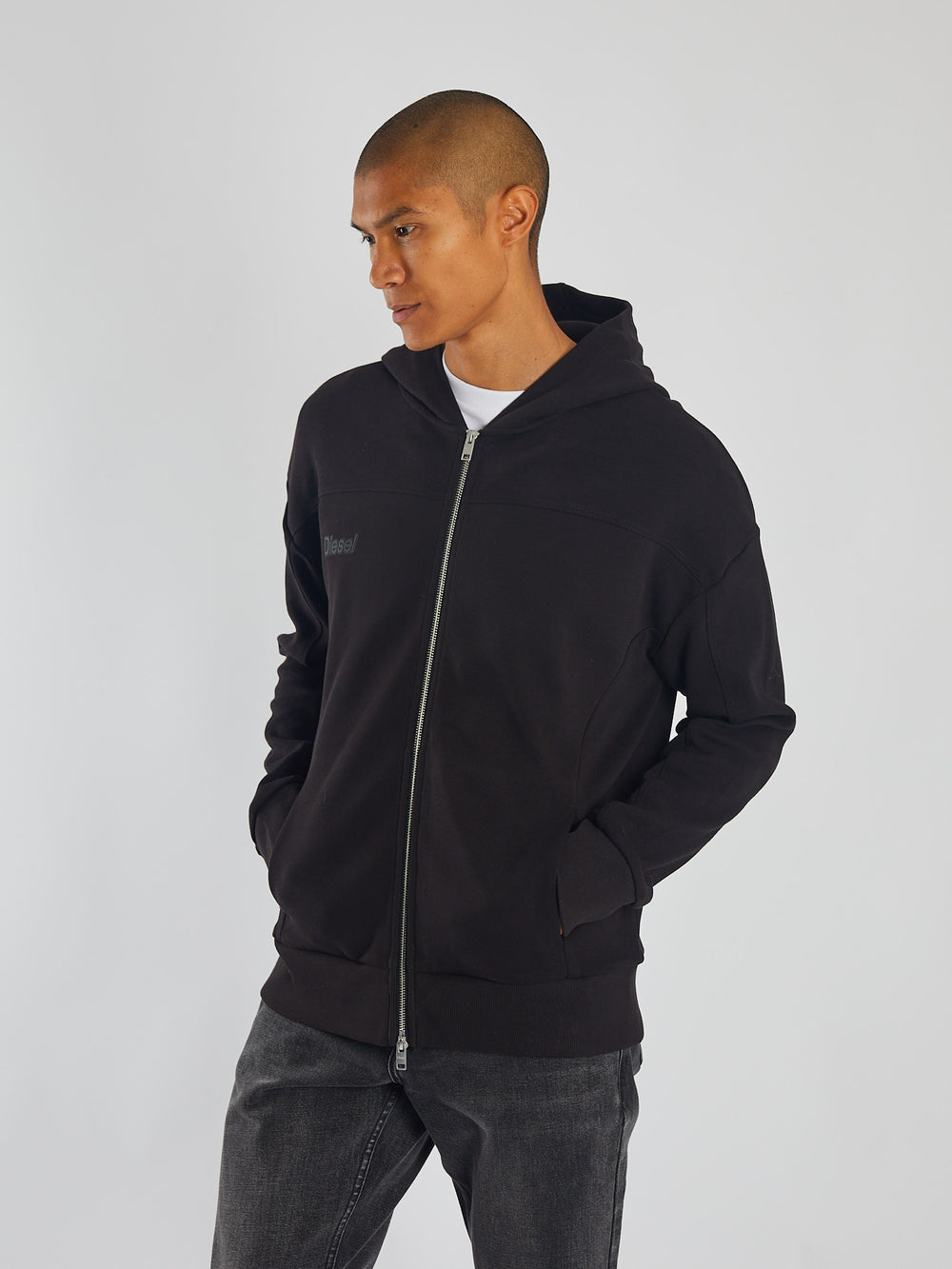 Marley Zipper Matte Black