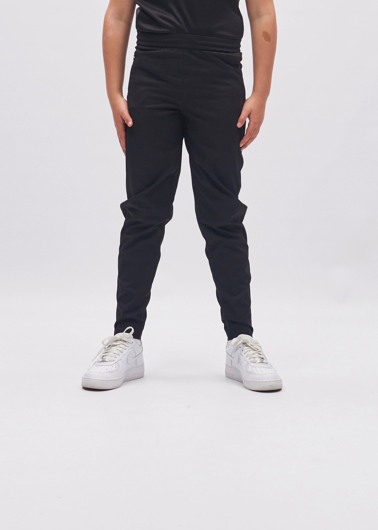MIKE TRACKPANT BLACK