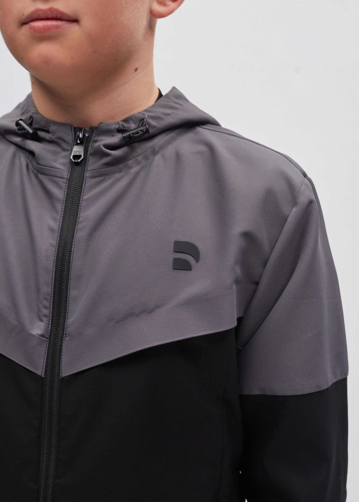 Nate Windbreaker Black