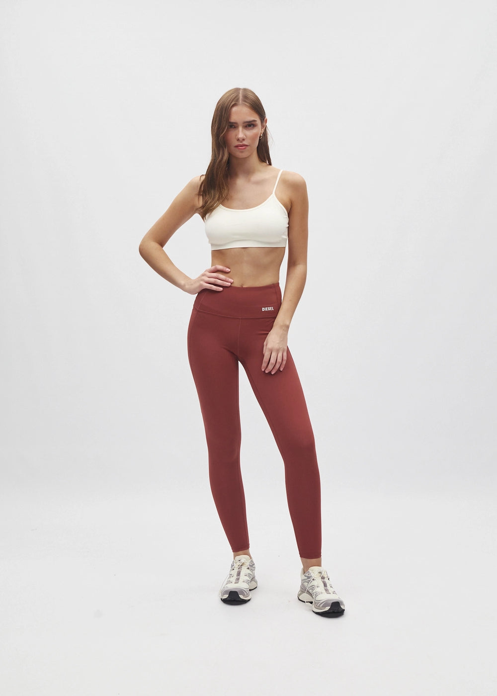 Pelle UHR Pant Mahogony Dust