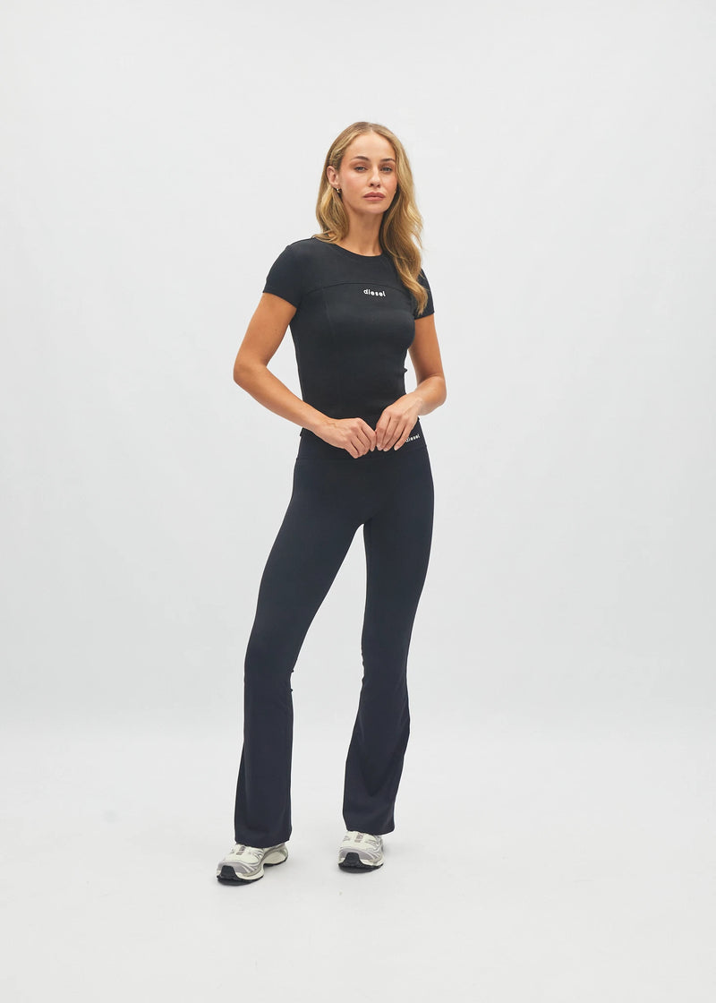 Roswynn Tee Studio Black