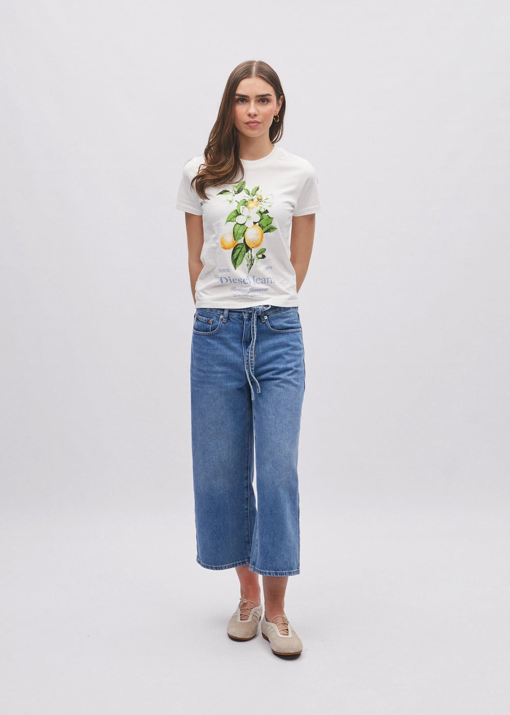 Sigourney Tee Dove White