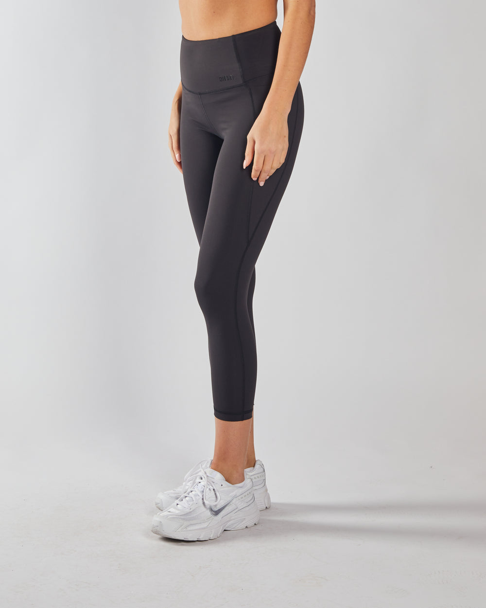 Sofia Capri Leggings Black