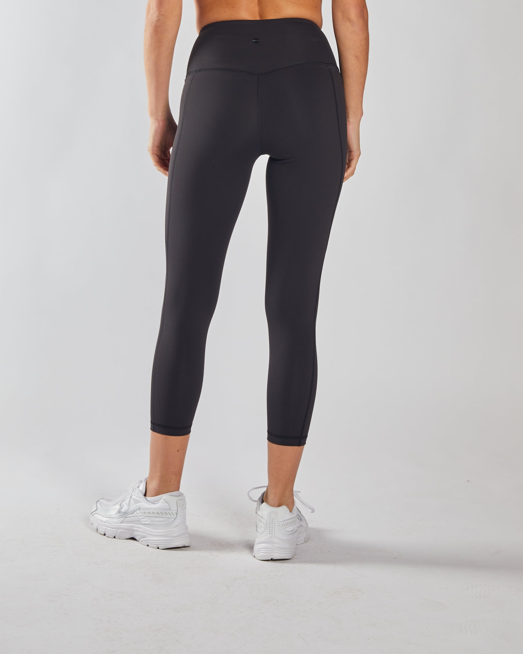 Sofia Capri Leggings Black