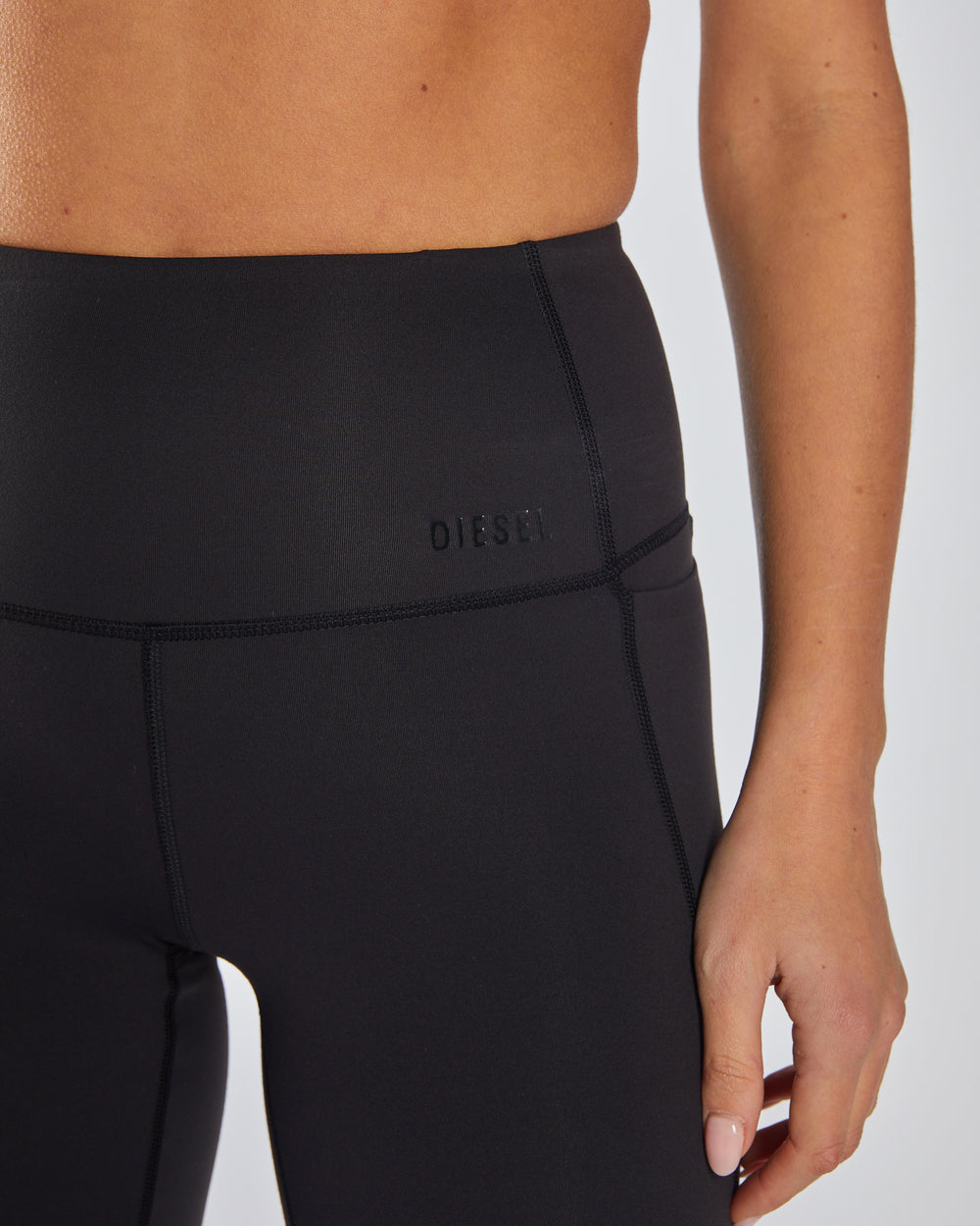 Sofia Capri Leggings Black