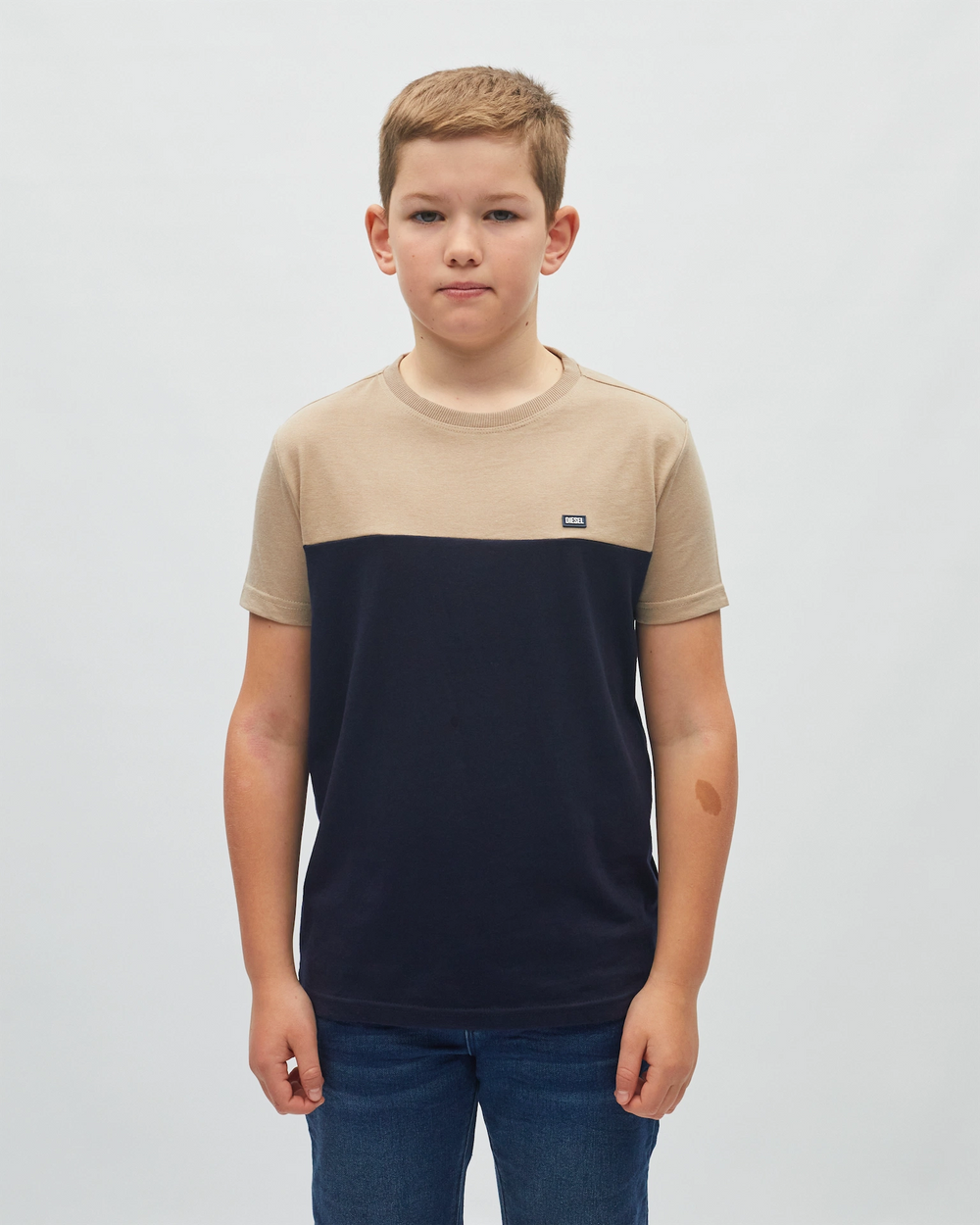 Sydney Tee Sand/Navy