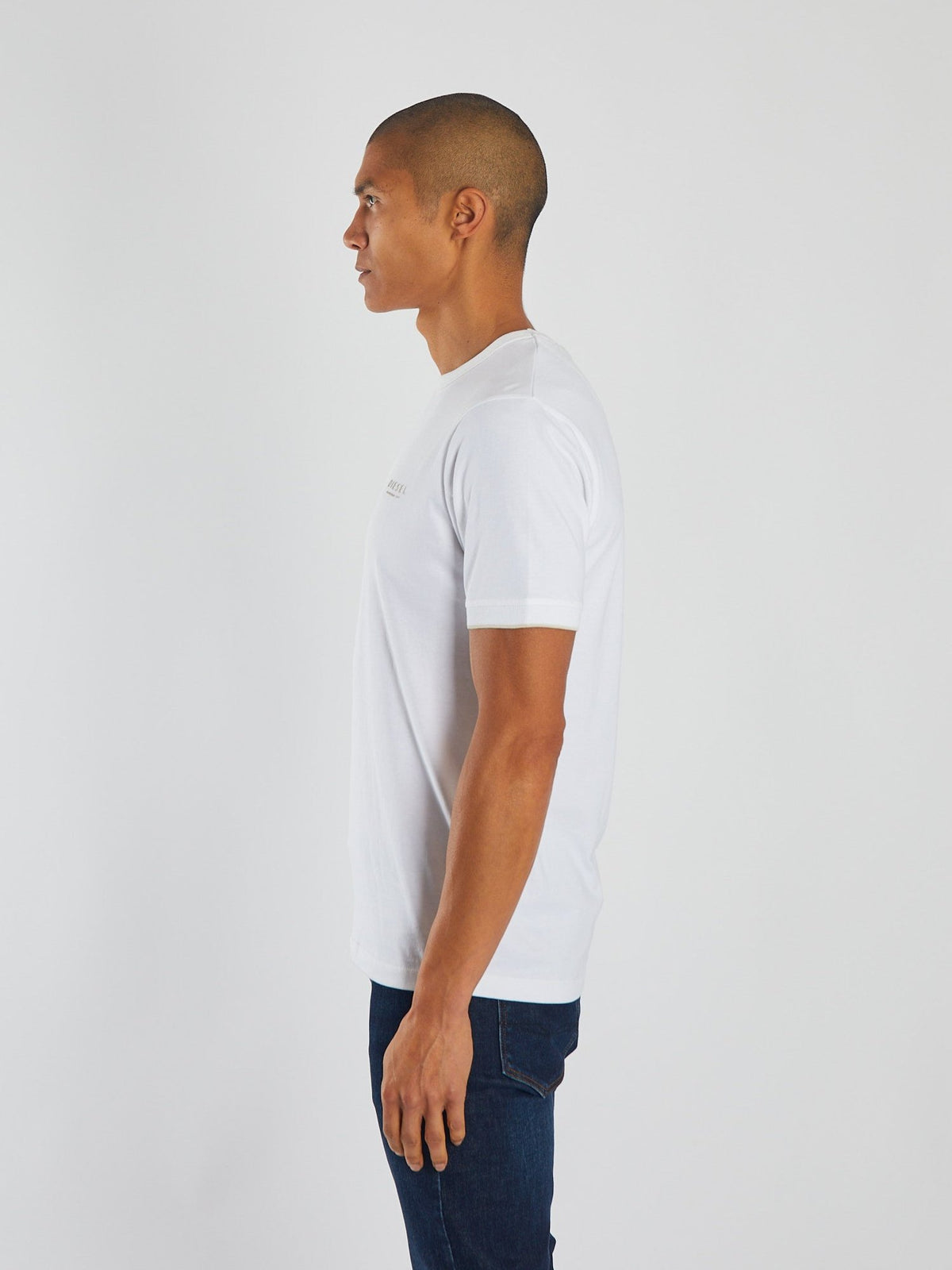 Taha Tee Dove White