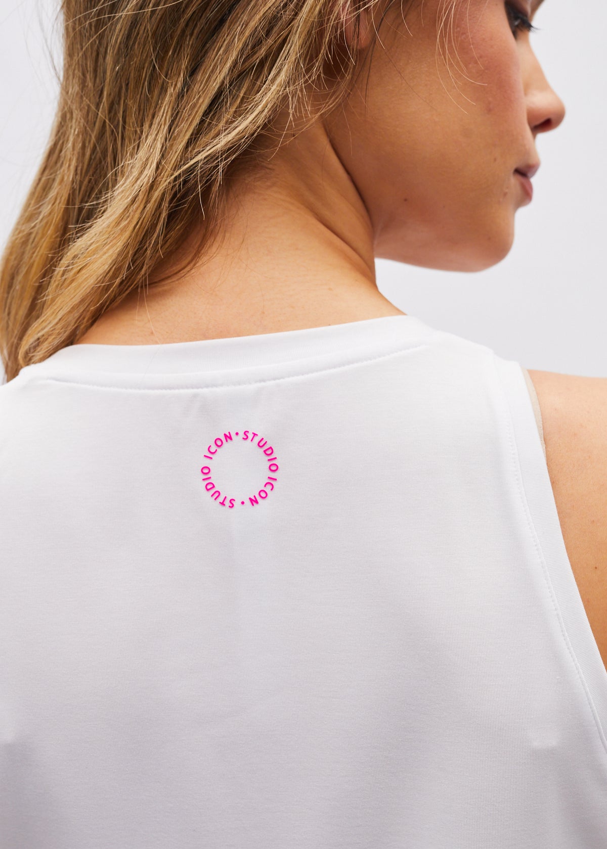 Piri Vest Studio White