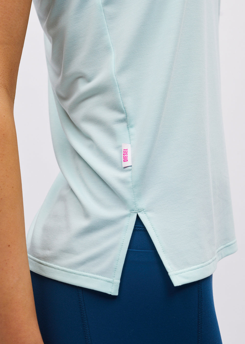 Piri Vest Aqua Bleach