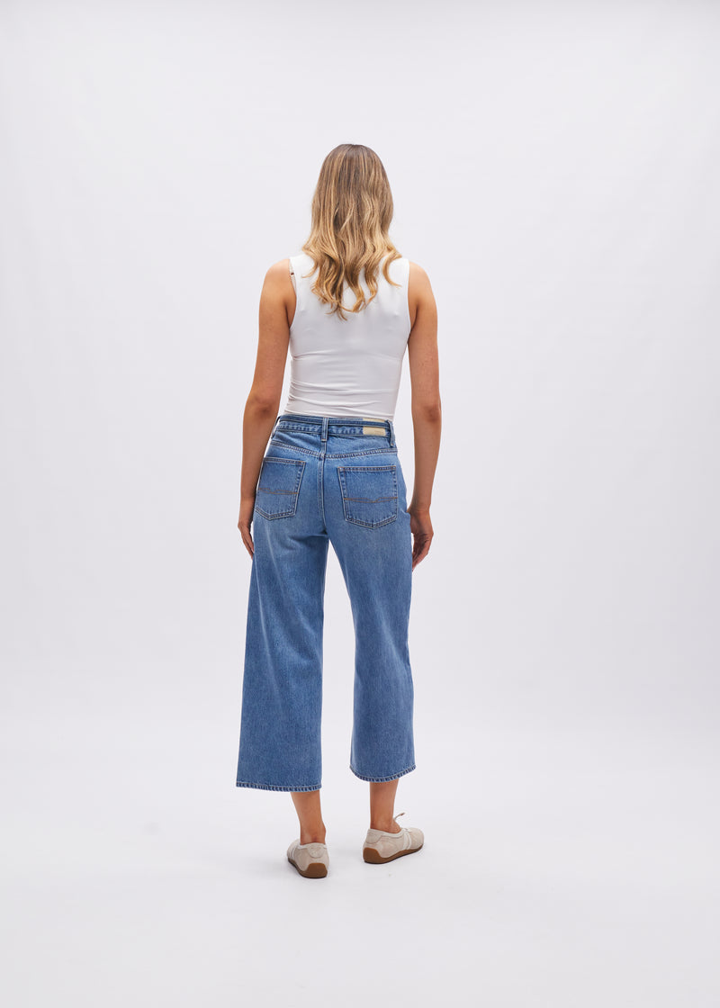 Zoey Wide Crop Medium Blue