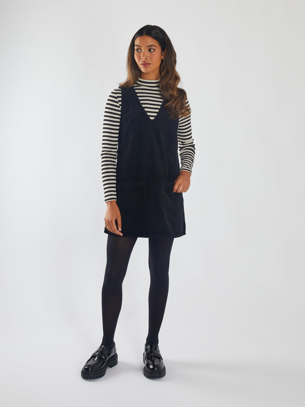 Marlowe Pinny Black
