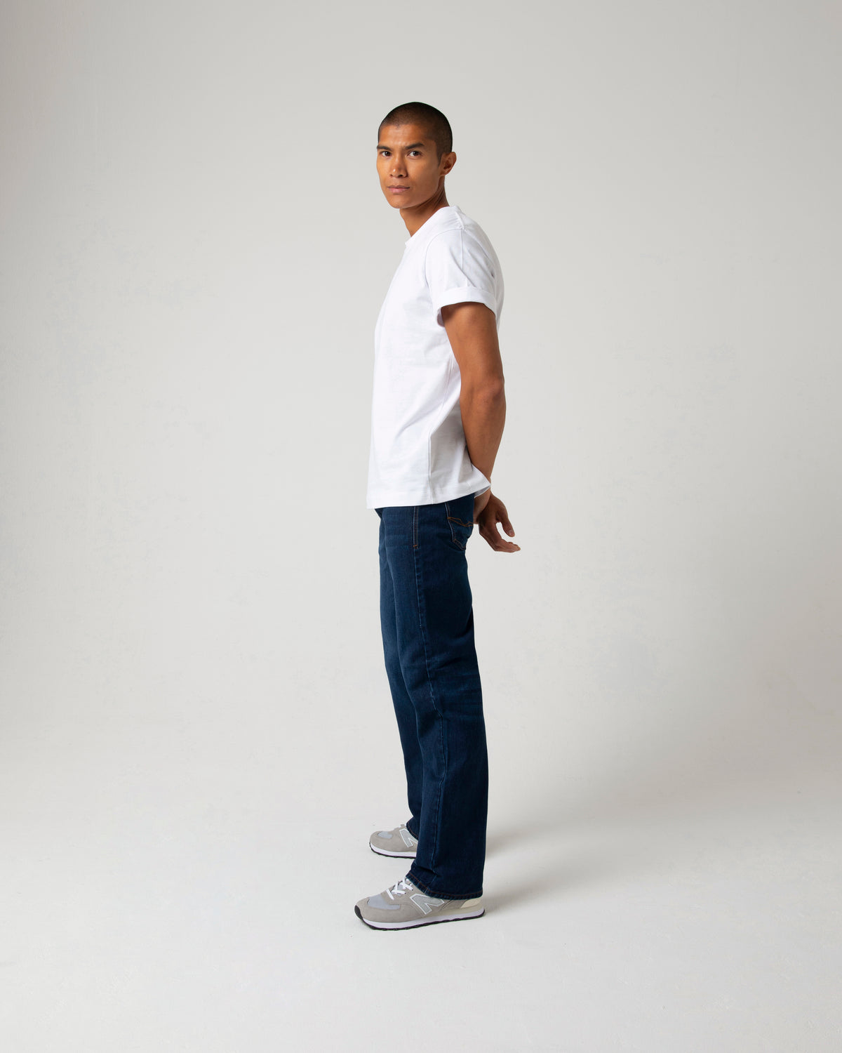Walker Hudson Relaxed Bootcut Washed Indigo